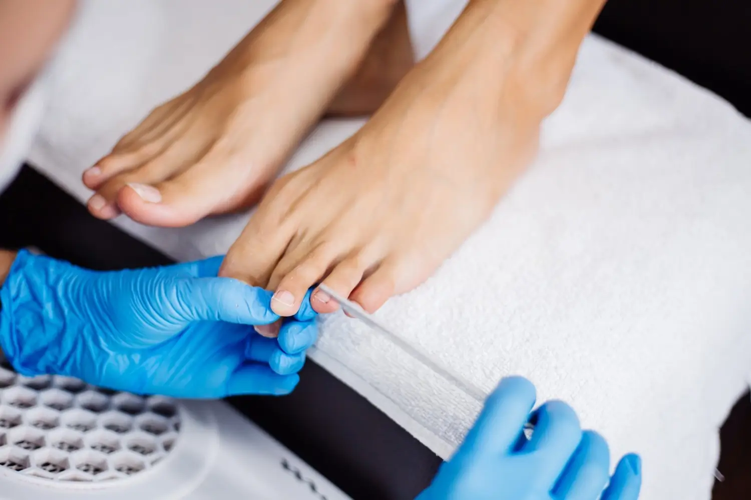 Affordable Pedicure in Mississauga - Lavish Lux Nail Spa